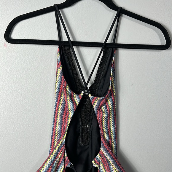 Capitanna V-Neck Crochet One Piece Swimsuit Open Back Ruched Bottom size small - Picture 7 of 13